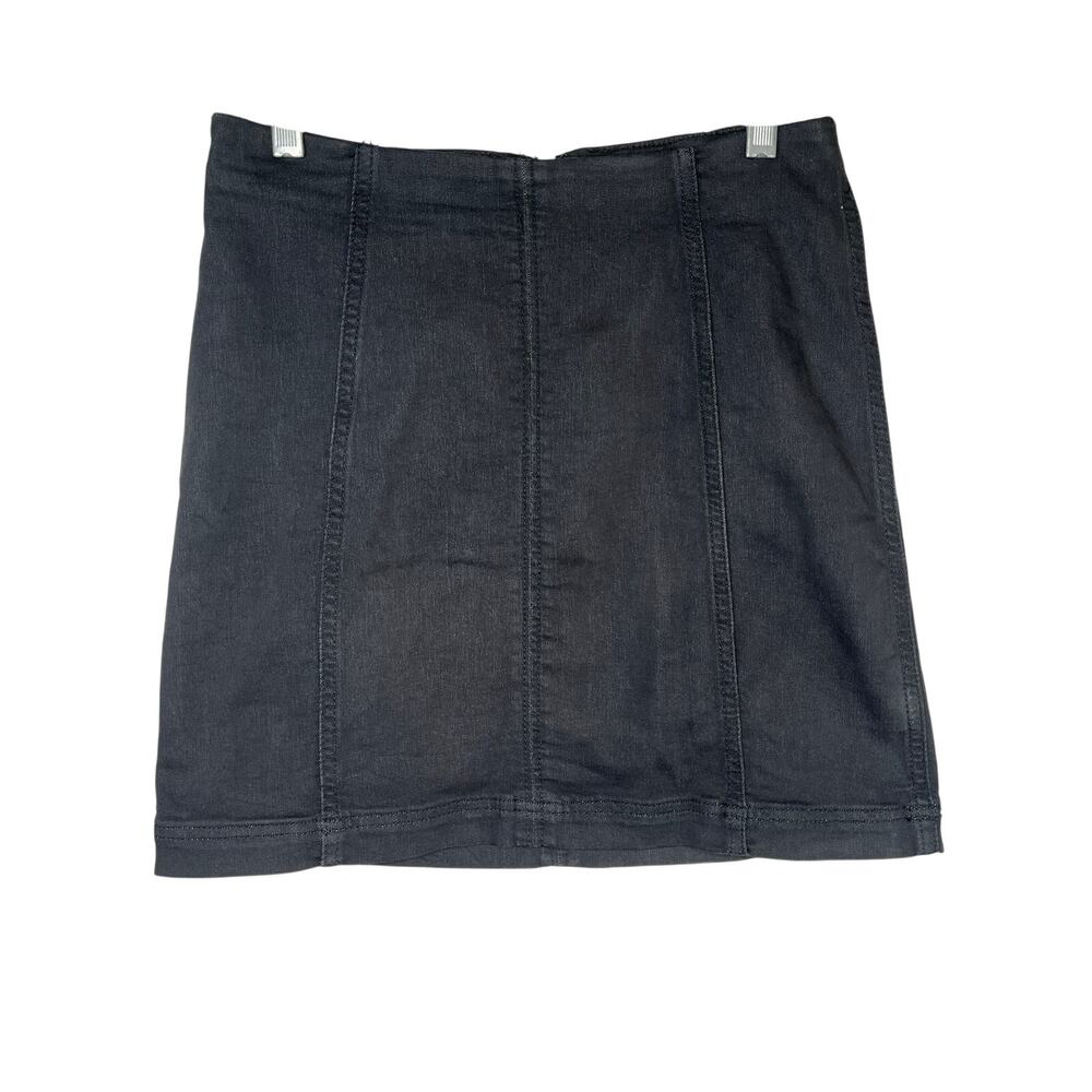 Free People Modern Femme black denim mini skirt, size 6, EUC